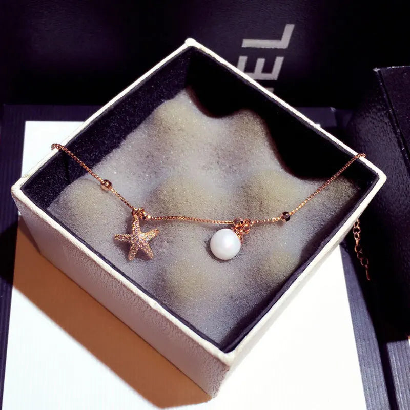 Korean Fashion Exquisite Luxury Lady Bracelets Buckle AAA Top Quality Bangles Shine Women Trend Charm Jewelry Romantic Pendant