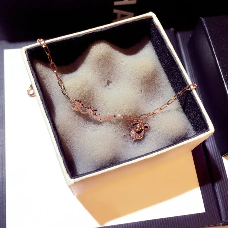 Korean Fashion Exquisite Luxury Lady Bracelets Buckle AAA Top Quality Bangles Shine Women Trend Charm Jewelry Romantic Pendant