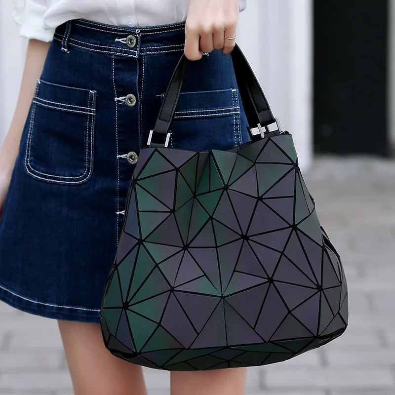 Ladies Luminous Bag Geometric Bags for Women 2024 Quilted Shoulder Bags Laser Plain Folding Female Handbags Bolsa Feminina