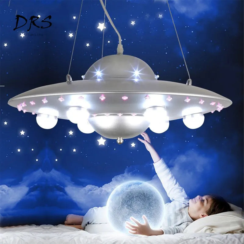Colorful UFO Flying Saucers Chandelier Nordic Creative Boys Girls Kids Rooms Hanglamp Lights Bedrooms Mak Long Restaurant Lustre