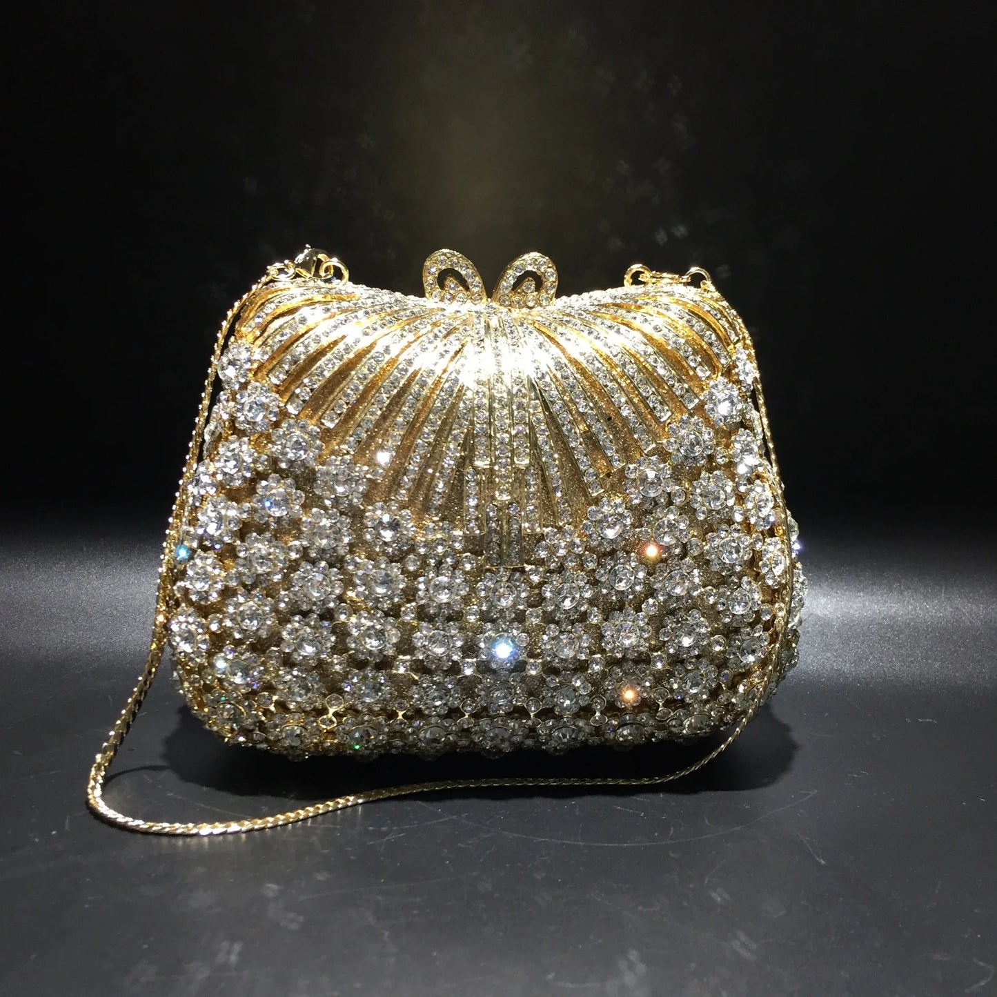 Women Gold Color Flower Rhinestones Clutch Bags Crystal Evening Purse Stones Metal Clutches Small Minaudiere Handbag Wedding Bag