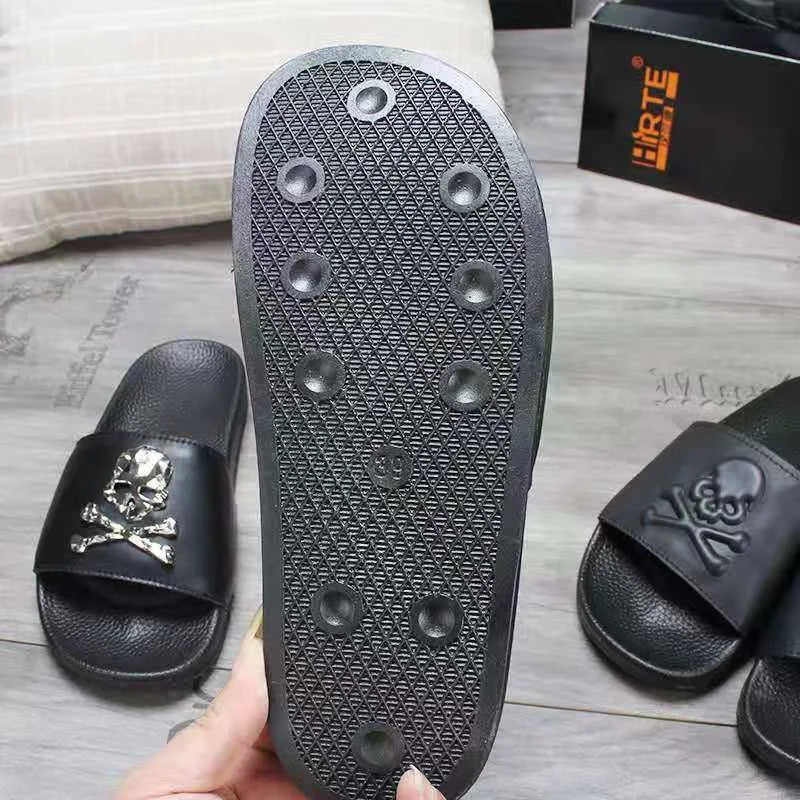 Summer Fashion Men's Leather Slippers Couple Beach Shoes Skull Sandals Slippers Antiskid Open Toe Flip Flops Big Size Slides