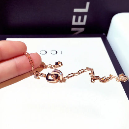 Korean Fashion Exquisite Luxury Lady Bracelets Buckle AAA Top Quality Bangles Shine Women Trend Charm Jewelry Romantic Pendant