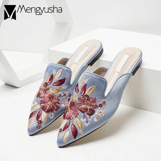 Silk Embroidery Mules Shoes Woman Brand Luxury Slippers Flats Pointed Toe Slides Floral Home Slippers Cozy Slip On Flip Flops