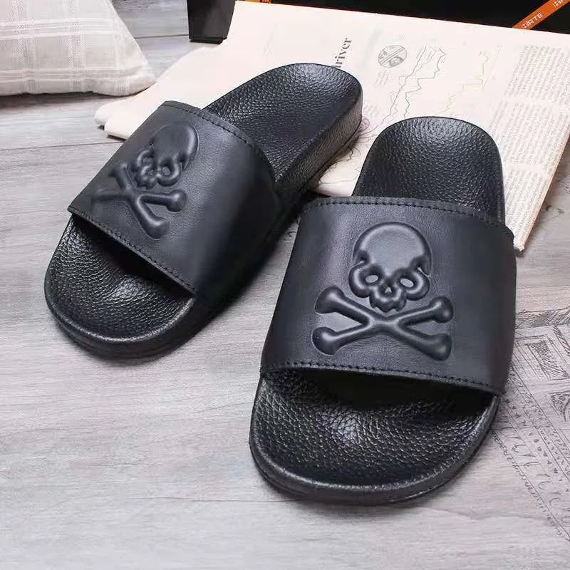 Summer Fashion Men's Leather Slippers Couple Beach Shoes Skull Sandals Slippers Antiskid Open Toe Flip Flops Big Size Slides