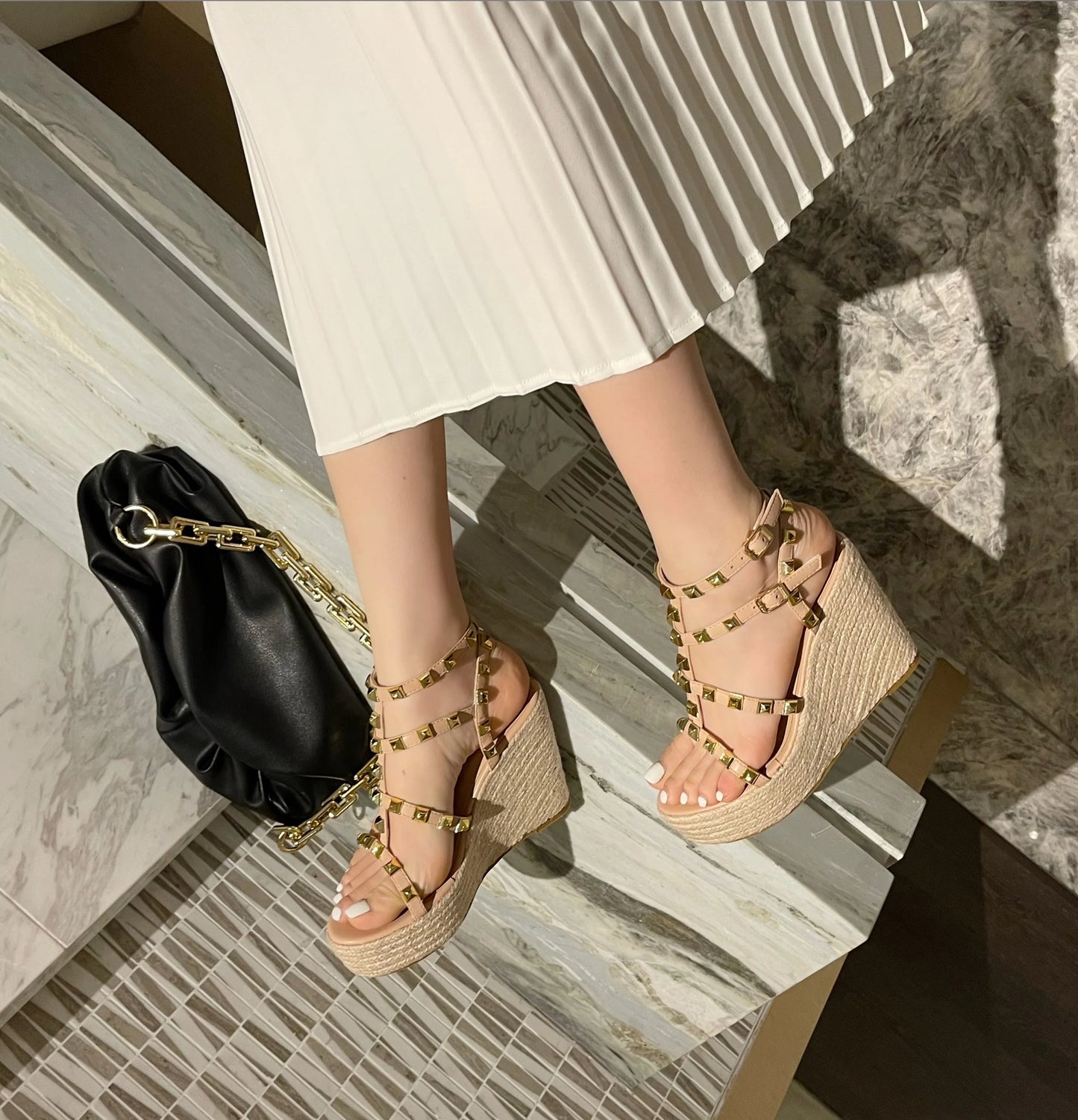 Rivet Wedges Women Sandals Open Toe Ankle Buckle Strap Ladies Platform Wedges Sandals High Heels Roman Rattan Grass Woven Shoes