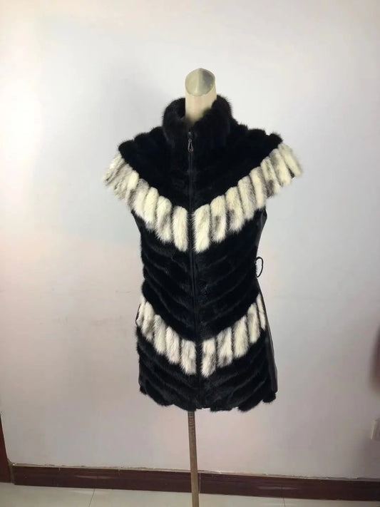 2025  Fashion New Real Mink Fur Coat  Whole Skin Mink Fur Vest High Quality Luxury Sleeveless Women Natural  Fox Fur