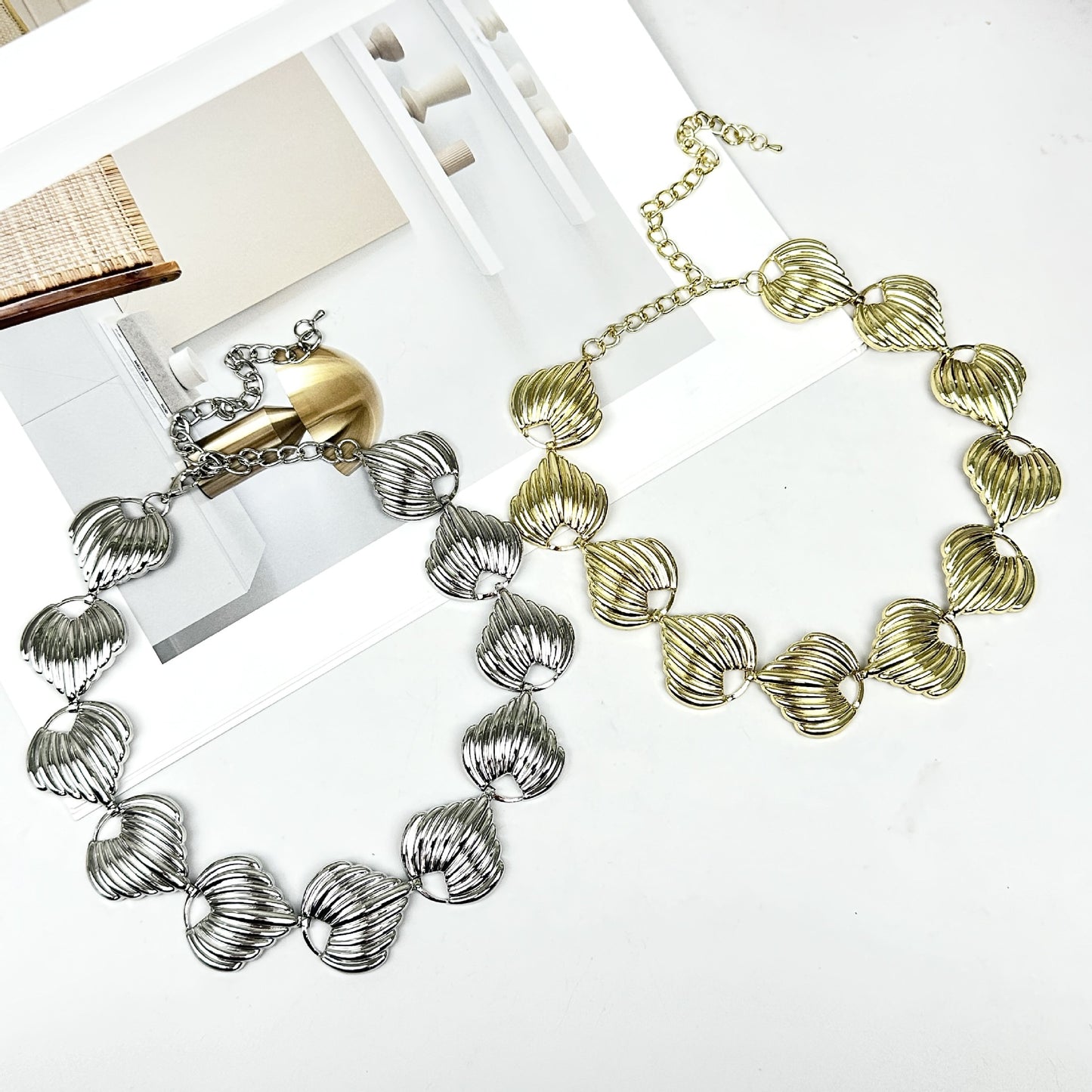 Amazon Cross-border Foreign Trade Jewelry Metal Shell Necklace Women Choker Niche Exaggerated Retro Light Luxury Clavicle Chain