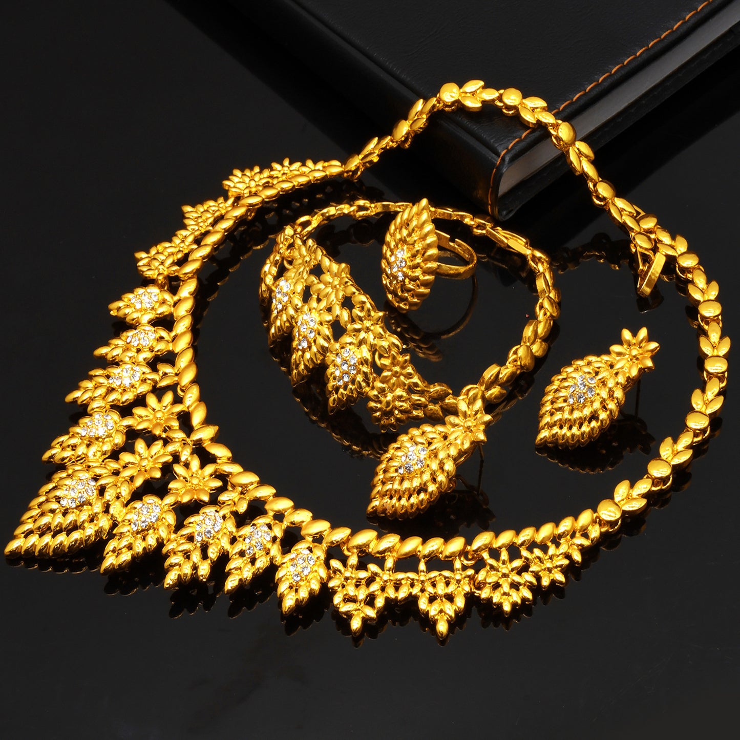 24K Gold Dubai Explosions Bride Four-piece Flower Rhinestone Jewelry Alloy Necklace Bracelet Earrings Ring