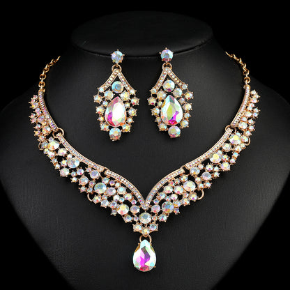 Cross-border foreign trade retro jewelry exaggerated necklace suit luxury crystal jewelry banquet dress accessories manufacturers direct supply