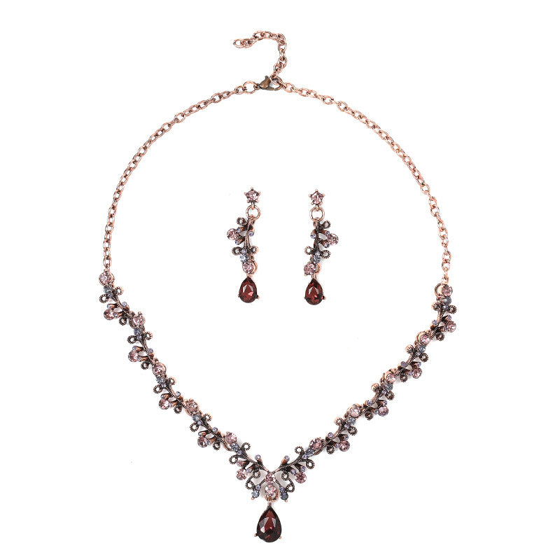 European and American Foreign Trade Jewelry Retro Jewelry Set Gemstone Necklace Clavicle Chain Cross-Border Female Leaf Water Drop Spot Straight Hair