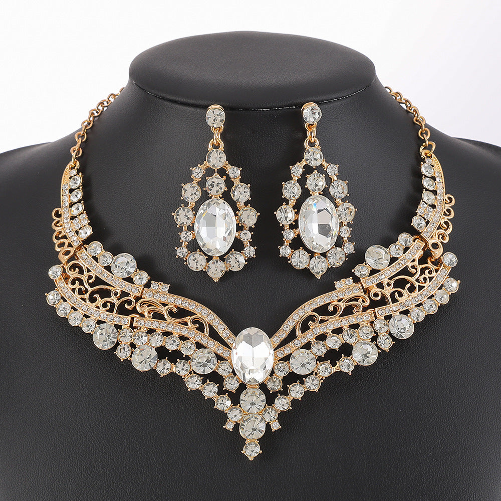European and American Export Jewelry Bridal Jewelry Accessories Necklace Earrings Set Live Performance Crystal V-Shaped Clavicle Chain for Women
