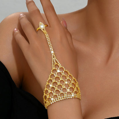 Factory Direct Supply European and American Fashion Full Diamond Bracelet for Women, Bracelet and Ring Integrated Chain, Beach Anklet, Hand Jewelry, Foot Jewelry