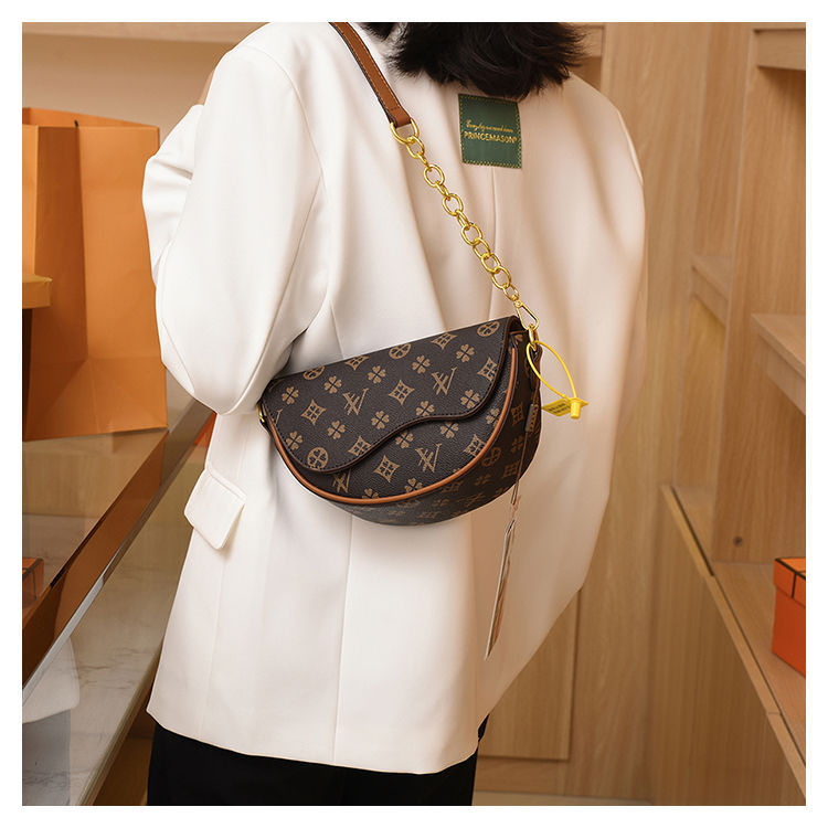 Hot Sale Women's Bags Designer Luxury Crossbody Shoulder Purses Female Handbag Women's Clutch Travel Tote Bag 20*14*8cm