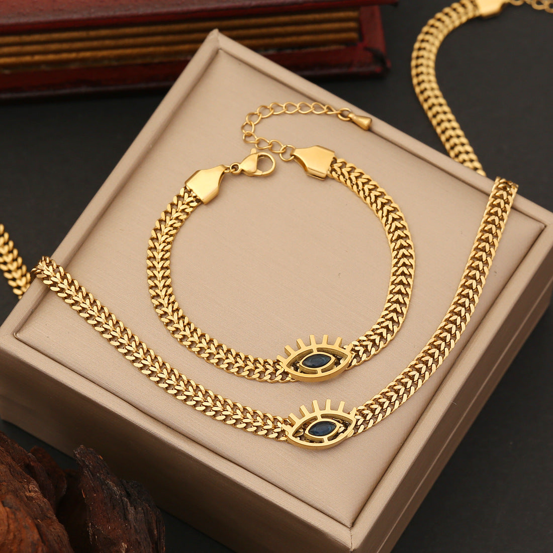Cross-border new jewelry personalized stainless steel eye necklace fashion flat chain necklace trendy jewelry set N1049