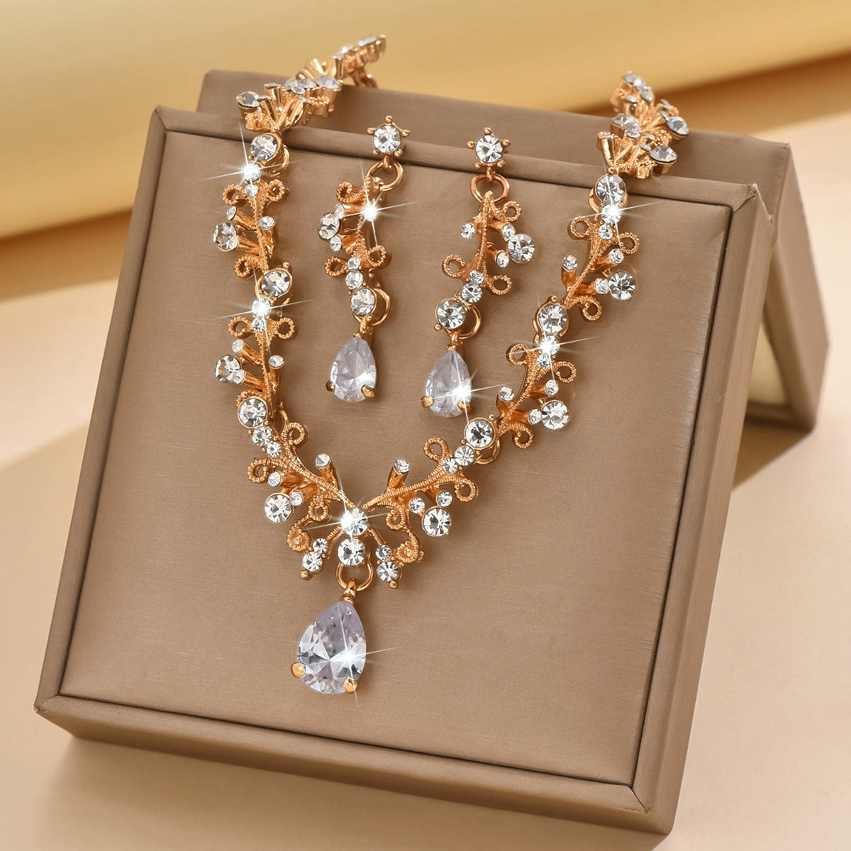 Foreign Trade Jewelry Wholesale Alloy Rhinestone Wedding Necklace Earrings Bridal Wedding Jewelry Banquet Ladies Necklace Set