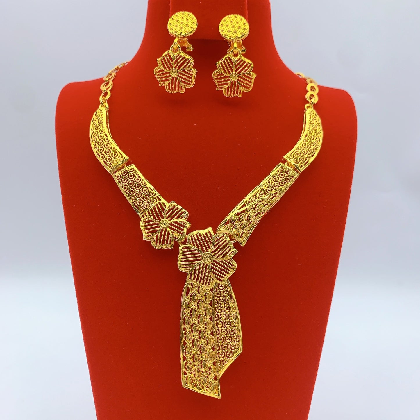 Imitation gold flower necklace earrings suit Dubai India Nigeria brass gold plated women wedding jewelry lot