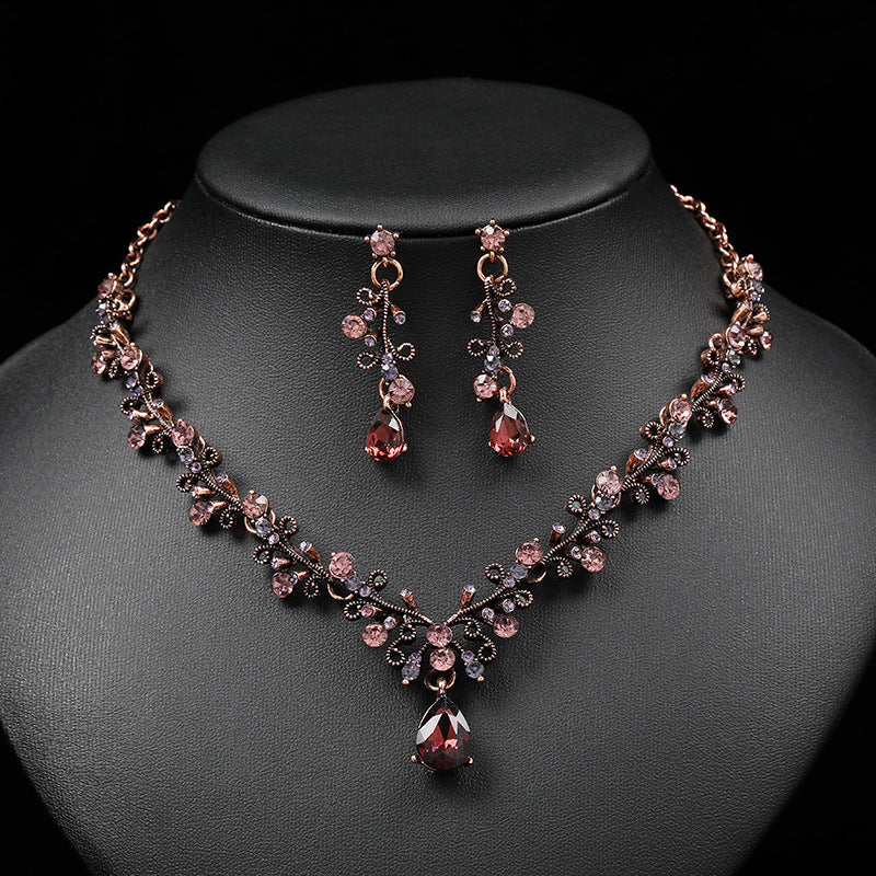 European and American Foreign Trade Jewelry Retro Jewelry Set Gemstone Necklace Clavicle Chain Cross-Border Female Leaf Water Drop Spot Straight Hair