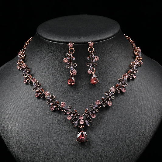 European and American Foreign Trade Jewelry Retro Jewelry Set Gemstone Necklace Clavicle Chain Cross-Border Female Leaf Water Drop Spot Straight Hair