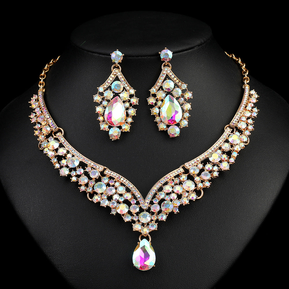 Cross-border foreign trade retro jewelry exaggerated necklace suit luxury crystal jewelry banquet dress accessories manufacturers direct supply