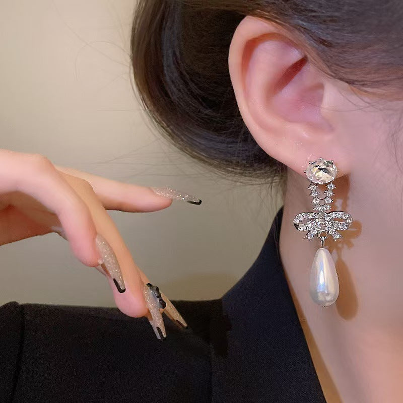 Wholesale Full Diamond Bow Pearl Long Earrings for Women French Sweet High-End Earrings Retro Ear Jewelry 106