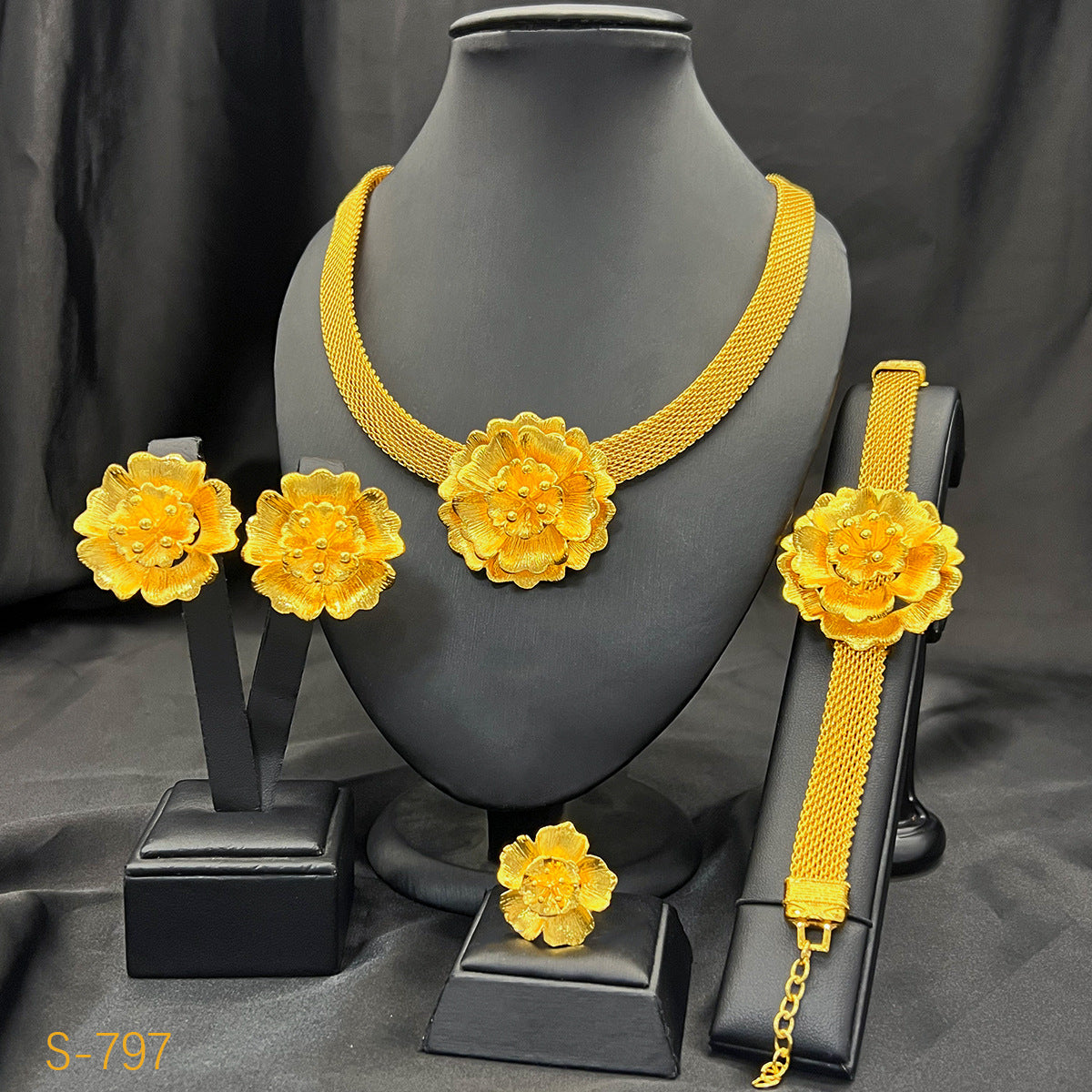 2025 Summer Dubai 24K Gold Bridal Jewelry Set Necklace Earrings Bracelet Ring Middle East Africa Jewelry