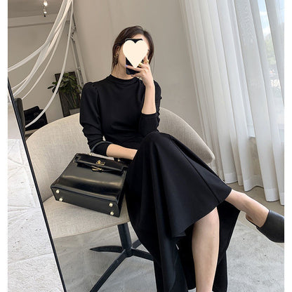 Black Dress with Round Neck and Long Sleeves, Korean Style, 2026 Autumn New Model, Sexy and Elegant, Waist-Cinching, Slimming, Long Skirt with a Large Hem