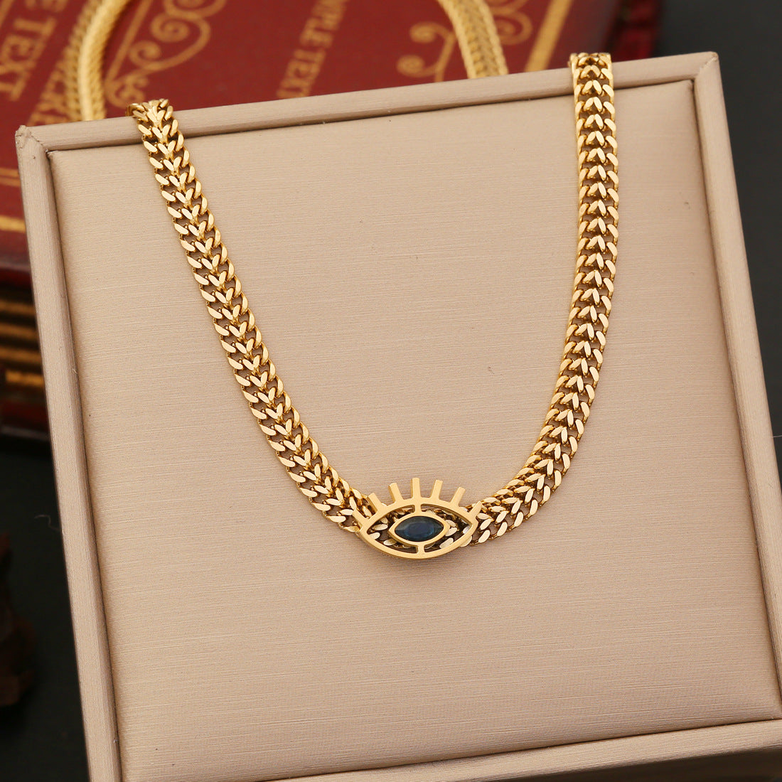 Cross-border new jewelry personalized stainless steel eye necklace fashion flat chain necklace trendy jewelry set N1049