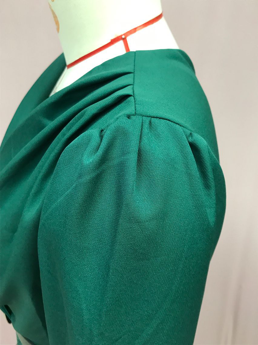 2025 Dress Women's Spring & Fall High-End V Neck Long-Sleeved Shirt Elegant Waist Sequin French Wide-Leg Pants