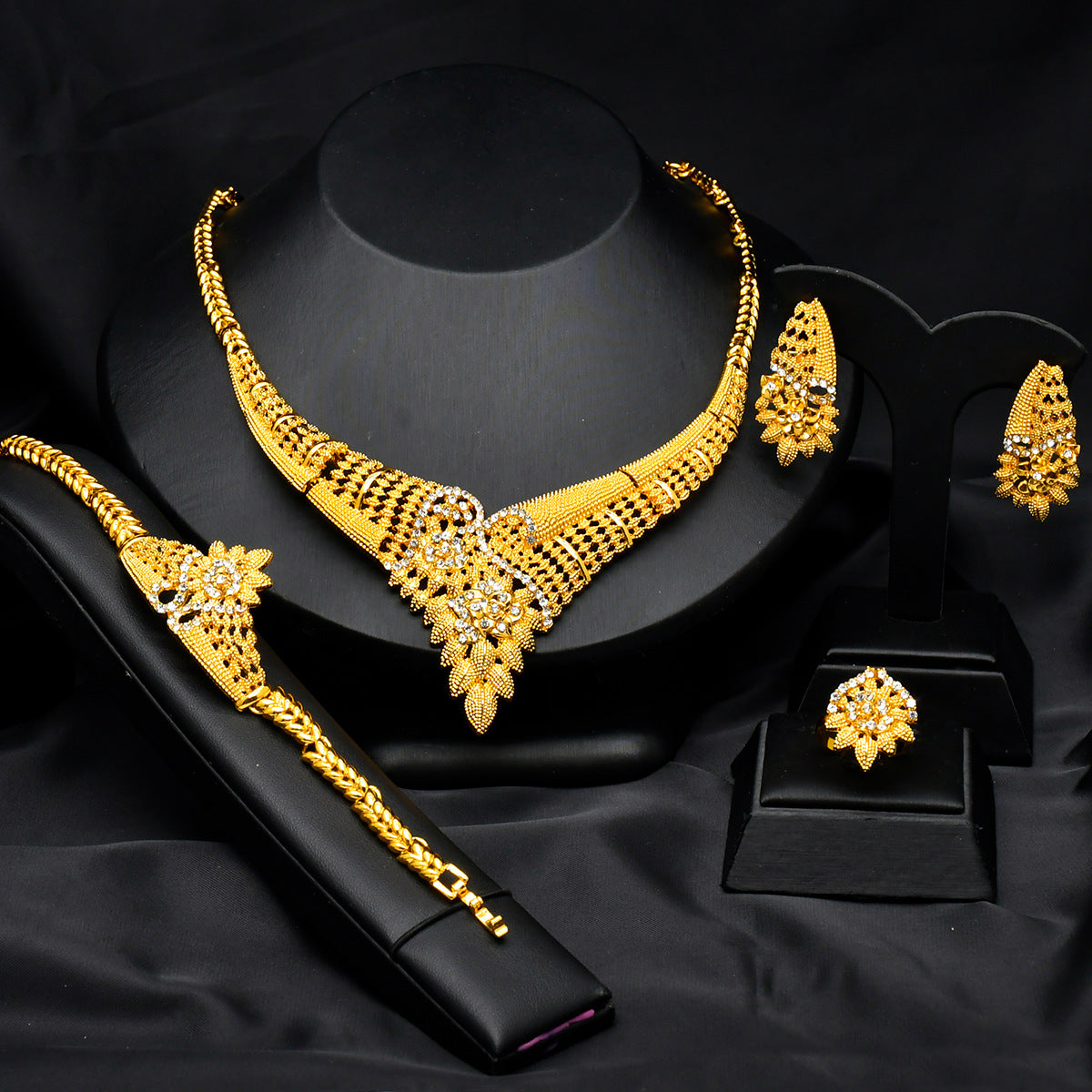 24K Gold Dubai Explosions Bride Four-piece Flower Rhinestone Jewelry Alloy Necklace Bracelet Earrings Ring
