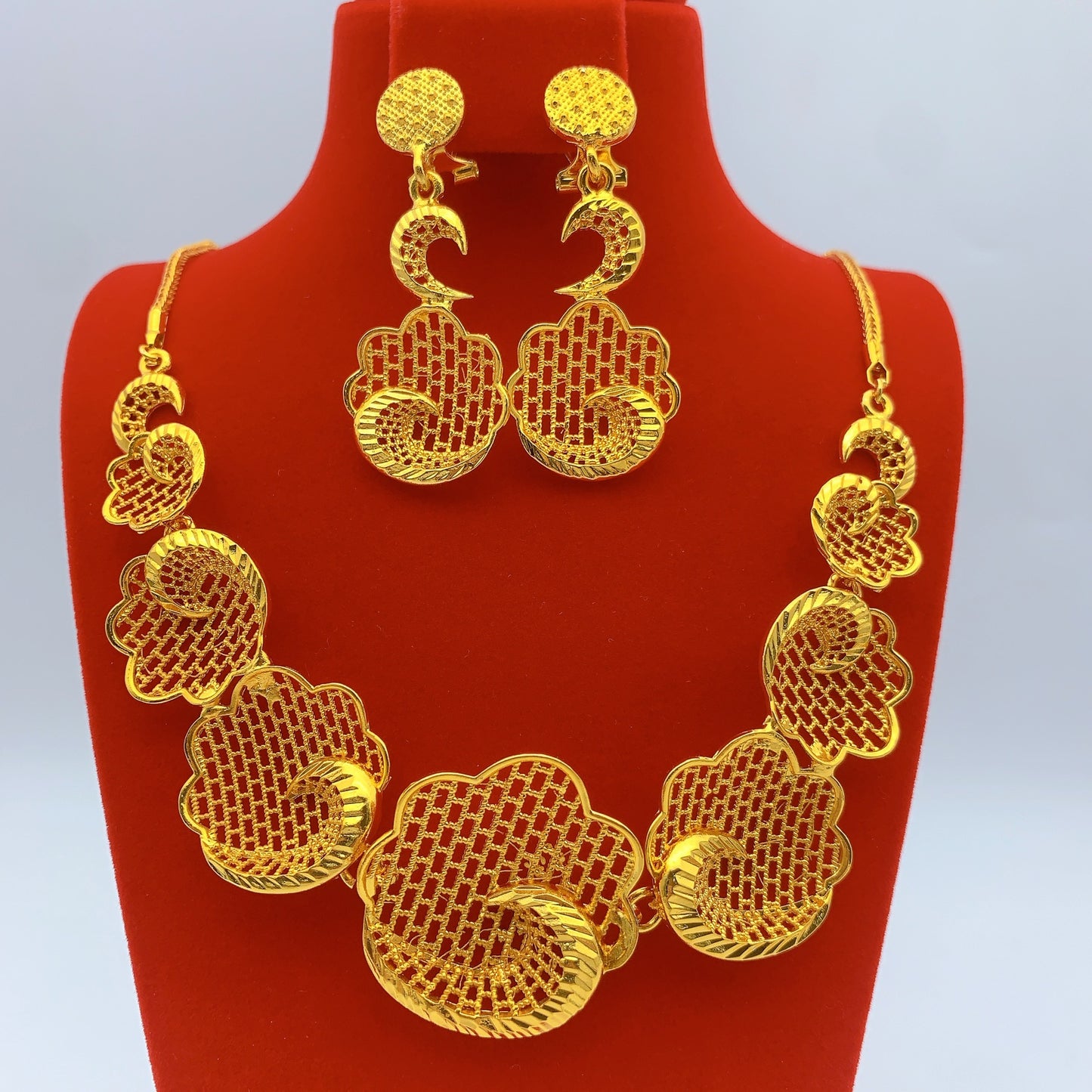 Imitation gold flower necklace earrings suit Dubai India Nigeria brass gold plated women wedding jewelry lot
