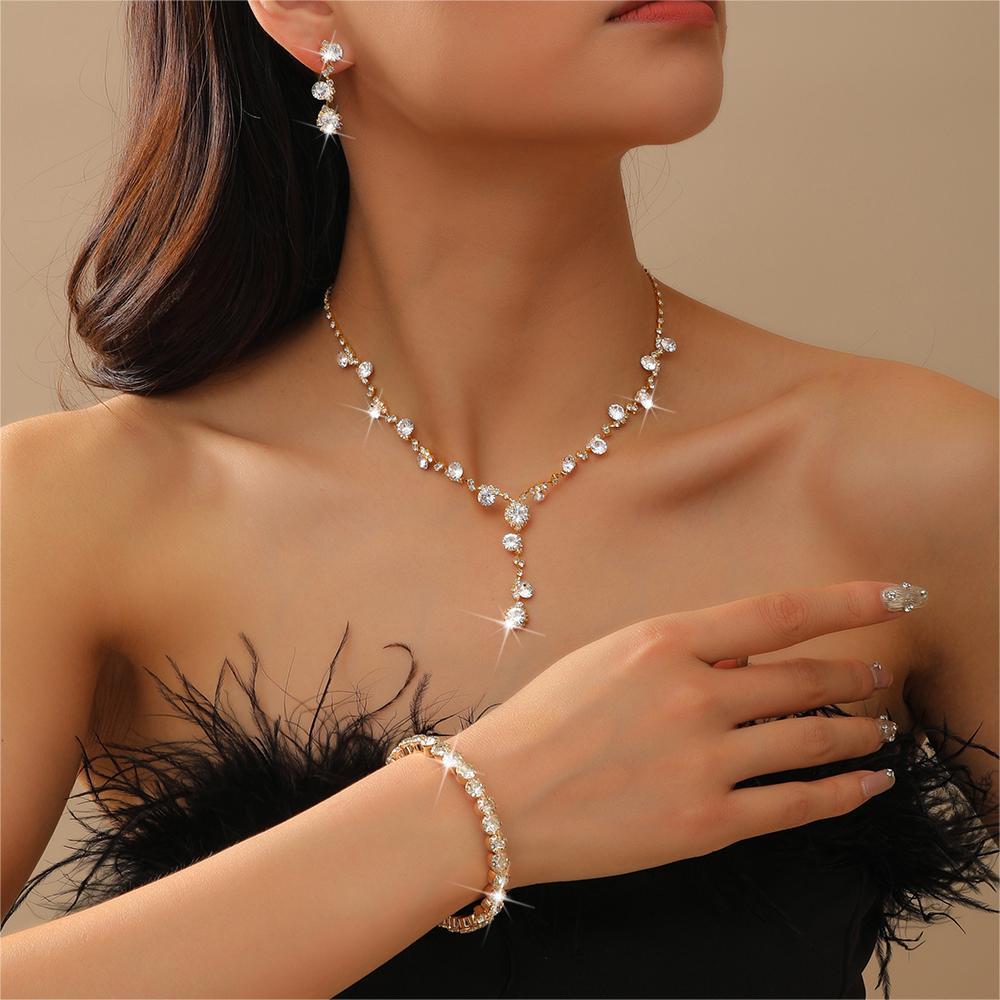 Explosive Jewelry Flash Diamond Inlaid with Full Diamond Women's Wedding Accessories Necklace Earrings Bracelet Three-piece Bridal suit