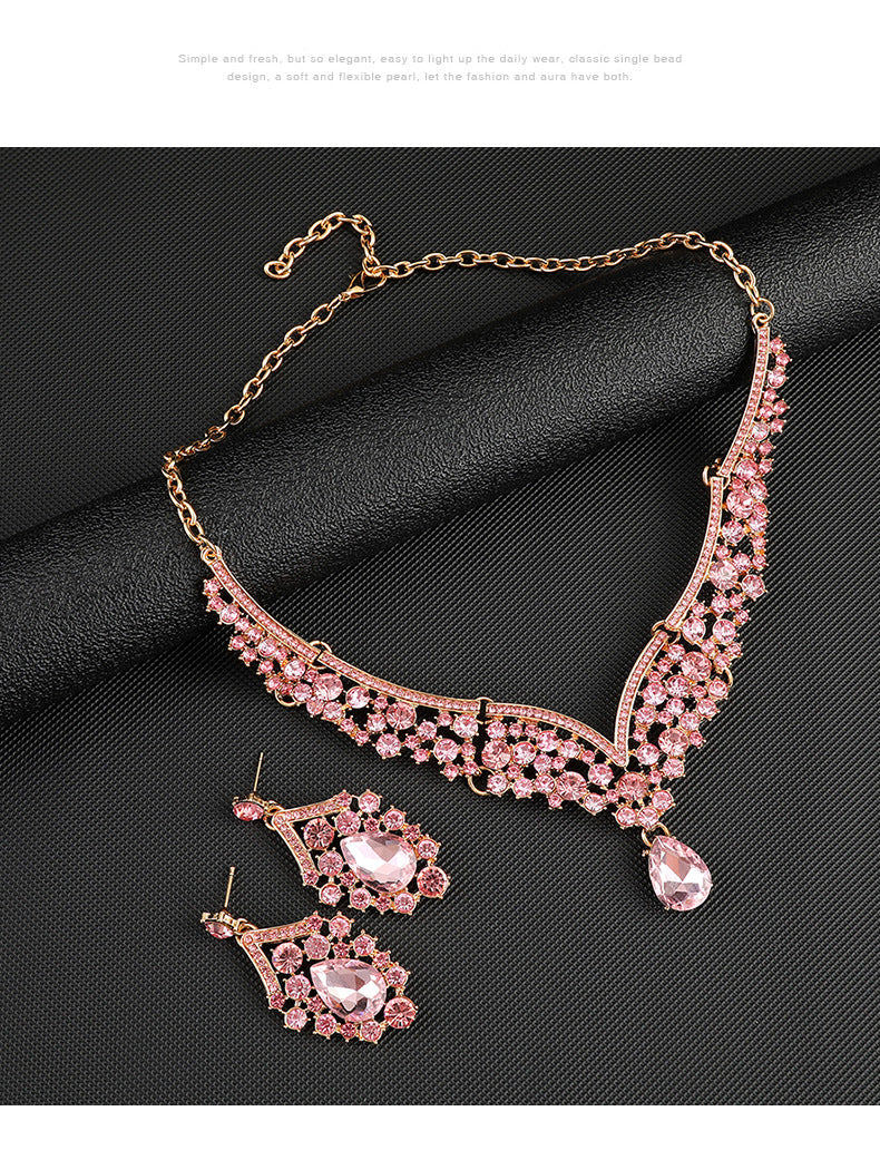 Cross-border foreign trade retro jewelry exaggerated necklace suit luxury crystal jewelry banquet dress accessories manufacturers direct supply