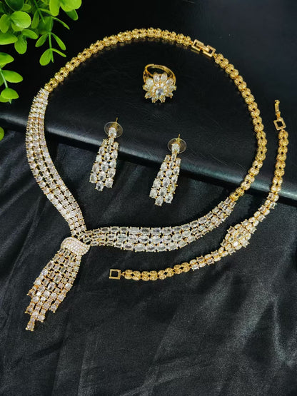 Brilliant Diamond-Filled Bridal Wedding Attire, Wedding Jewelry Set with Zircon Tassels, Jewelry Necklace, Earrings, Ring, Four-Piece Set