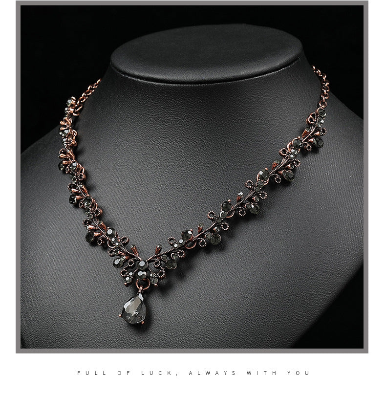 European and American Foreign Trade Jewelry Retro Jewelry Set Gemstone Necklace Clavicle Chain Cross-Border Female Leaf Water Drop Spot Straight Hair