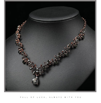 European and American Foreign Trade Jewelry Retro Jewelry Set Gemstone Necklace Clavicle Chain Cross-Border Female Leaf Water Drop Spot Straight Hair