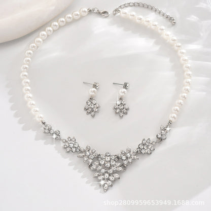 Vintage Light Luxury Crystal Drop Necklace Earrings suit Fashion Elegant Bridal Dress Accessories Necklace Jewelry Goods