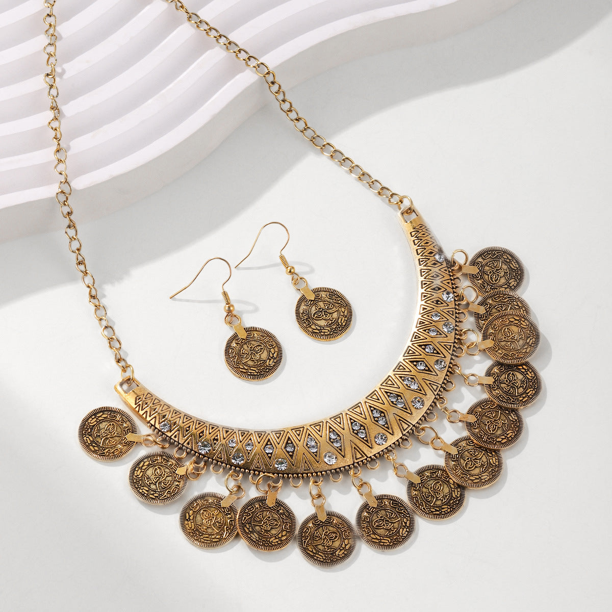 European and American Retro Fashion Golden Roman Coin Tassel Necklace Bohemian Ethnic Style Clavicle Chain Jewelry suit