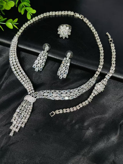 Brilliant Diamond-Filled Bridal Wedding Attire, Wedding Jewelry Set with Zircon Tassels, Jewelry Necklace, Earrings, Ring, Four-Piece Set