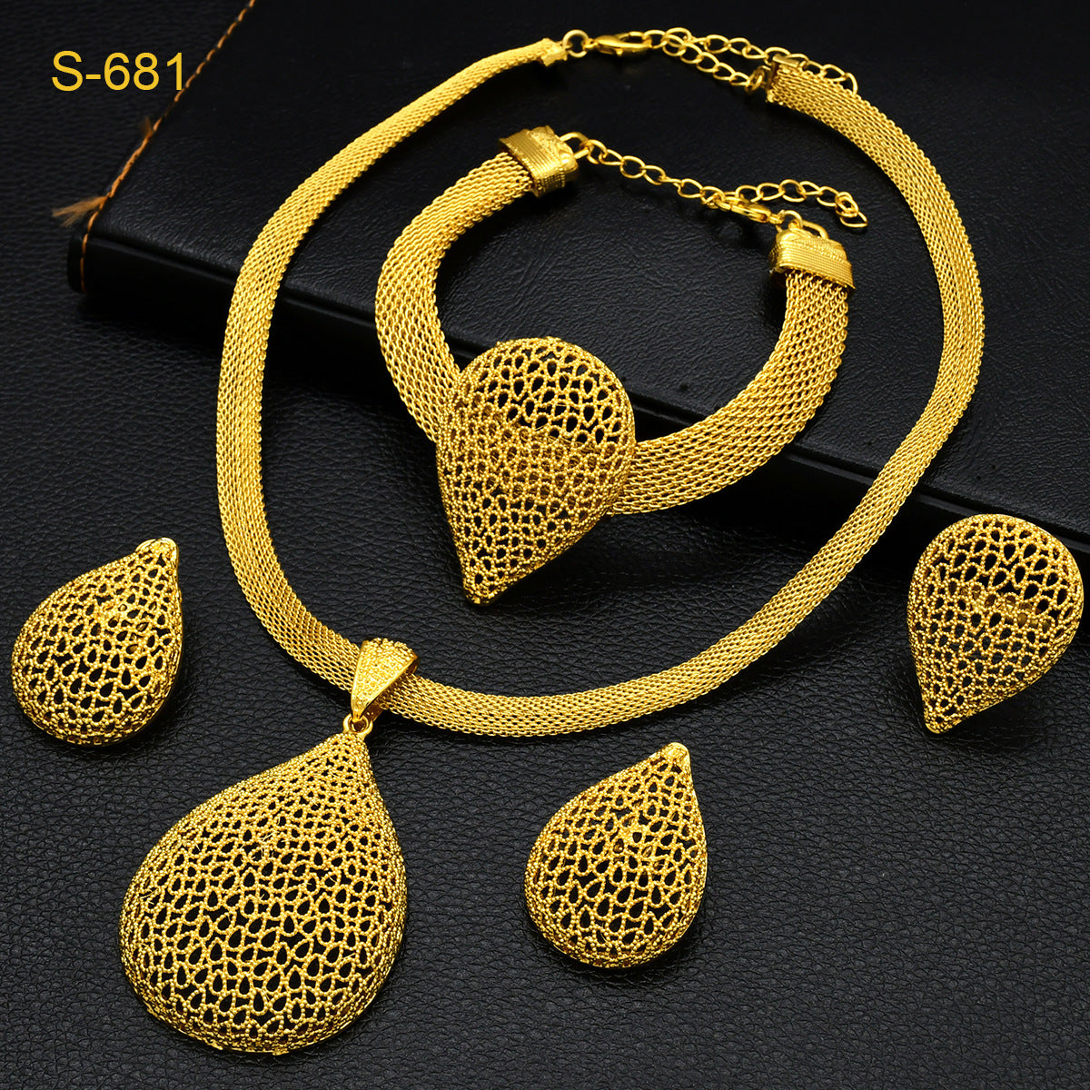 24K Gold Dubai Explosions Bride Four-piece Flower Rhinestone Jewelry Alloy Necklace Bracelet Earrings Ring