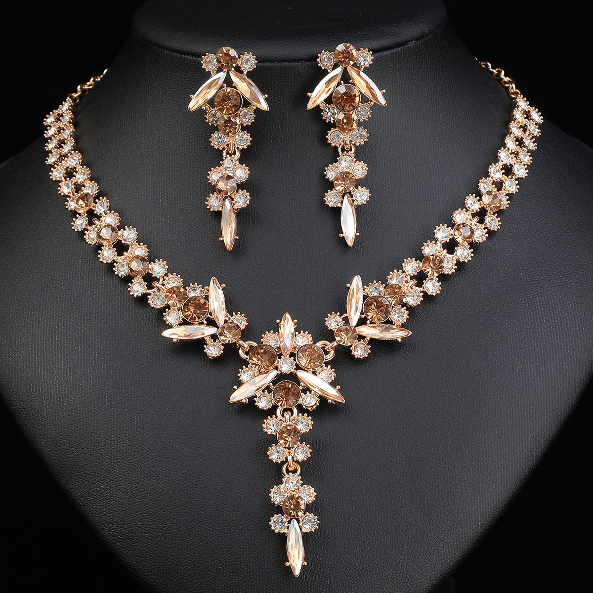Europe and the United States Hot Jewelry Cross-border Supply Bridal Necklace suit Fashion High-end Crystal Wedding Dress Banquet Dress Jewelry
