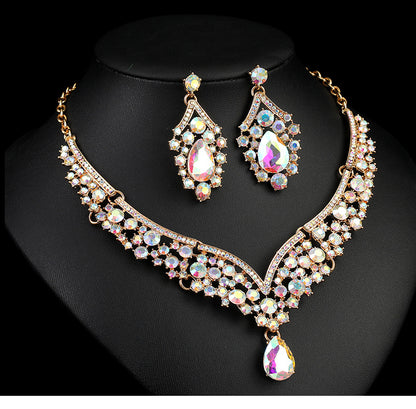 Cross-border foreign trade retro jewelry exaggerated necklace suit luxury crystal jewelry banquet dress accessories manufacturers direct supply