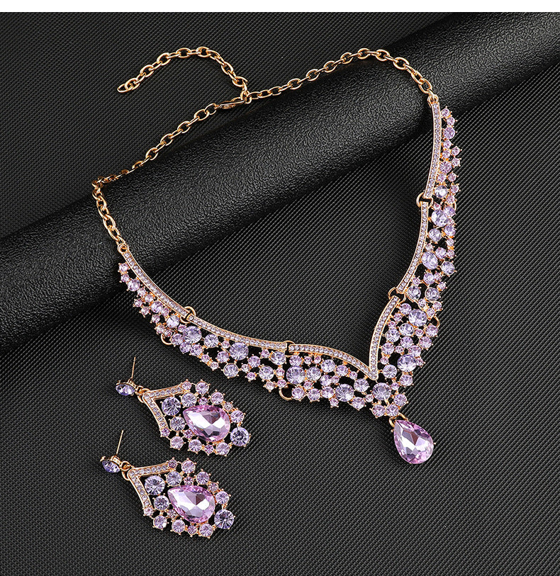 Cross-border foreign trade retro jewelry exaggerated necklace suit luxury crystal jewelry banquet dress accessories manufacturers direct supply