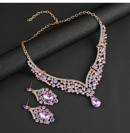 Cross-border foreign trade retro jewelry exaggerated necklace suit luxury crystal jewelry banquet dress accessories manufacturers direct supply