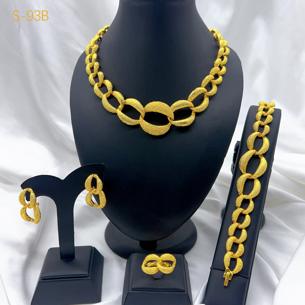2025 Summer Dubai 24K Gold Bridal Jewelry Set Necklace Earrings Bracelet Ring Middle East Africa Jewelry