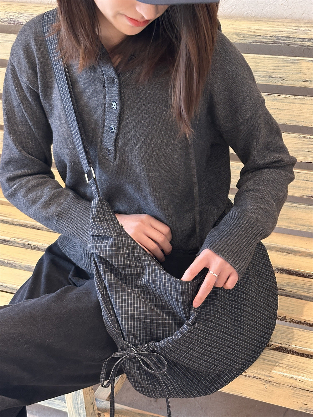 Retro Plaid Hobos Messenger Bags for Women Drawstring Pocket Nylon Dumpling Bag Large Capacity Portable Travel Shoulder Bags