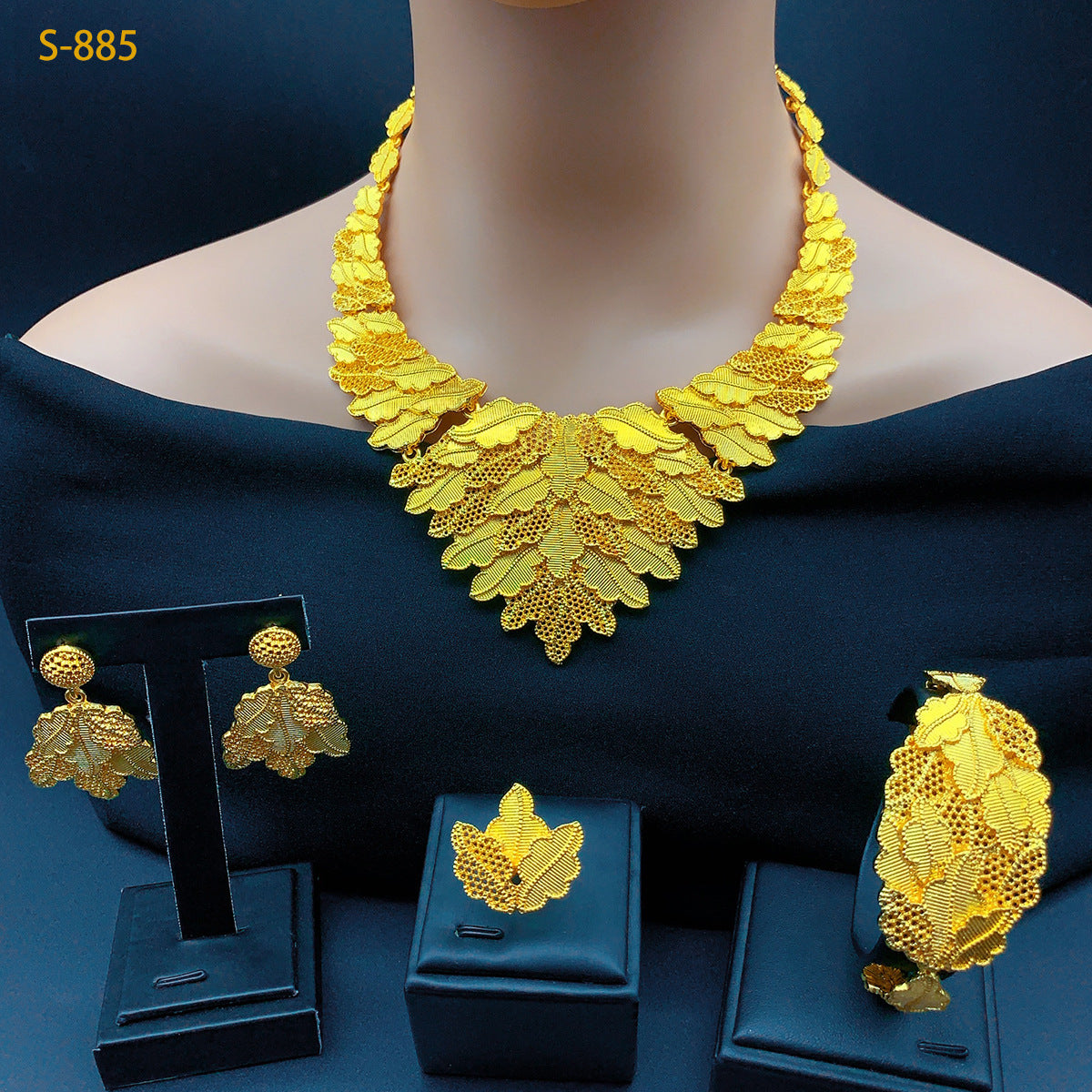 24K Gold Dubai Explosions Bride Four-piece Flower Rhinestone Jewelry Alloy Necklace Bracelet Earrings Ring