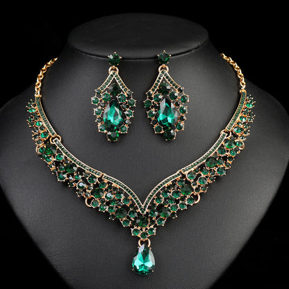 Cross-border foreign trade retro jewelry exaggerated necklace suit luxury crystal jewelry banquet dress accessories manufacturers direct supply
