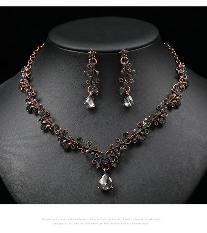 European and American Foreign Trade Jewelry Retro Jewelry Set Gemstone Necklace Clavicle Chain Cross-Border Female Leaf Water Drop Spot Straight Hair