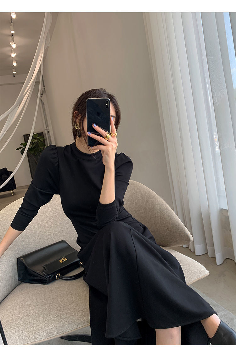Black Dress with Round Neck and Long Sleeves, Korean Style, 2026 Autumn New Model, Sexy and Elegant, Waist-Cinching, Slimming, Long Skirt with a Large Hem